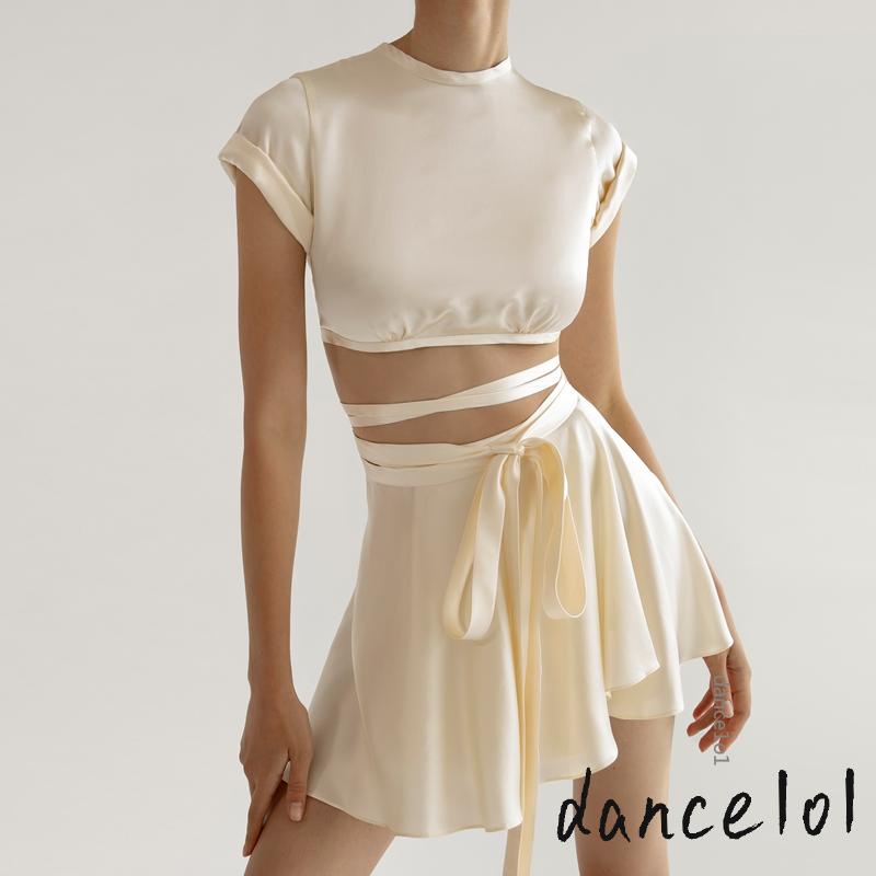 Set Áo Crop Top Nữ 1O1 Tay Ngắn Buộc Dây Sau Lưng + Chân Váy Ngắn