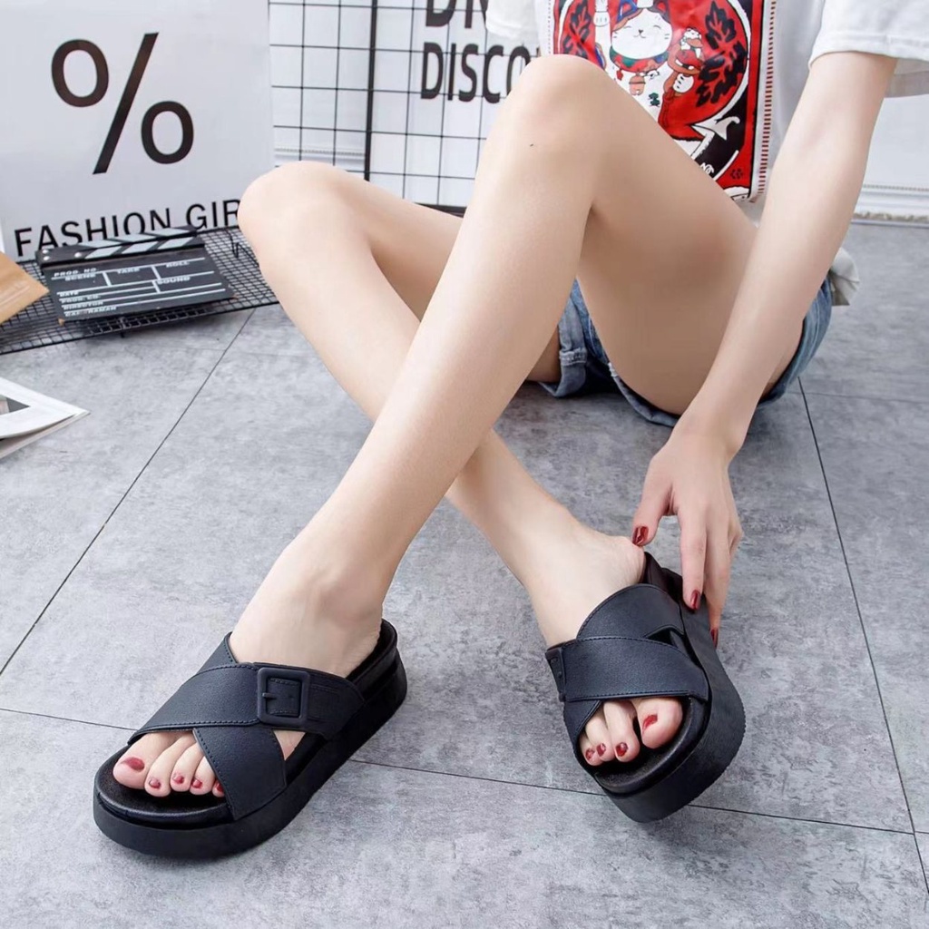 Dép Quai Ngang Đế Độn 5cm, Dép Lê Quai Chéo Da Pu Tăng Chiều Cao Mẫu Mới Hot Trend 2023 szie 35-39