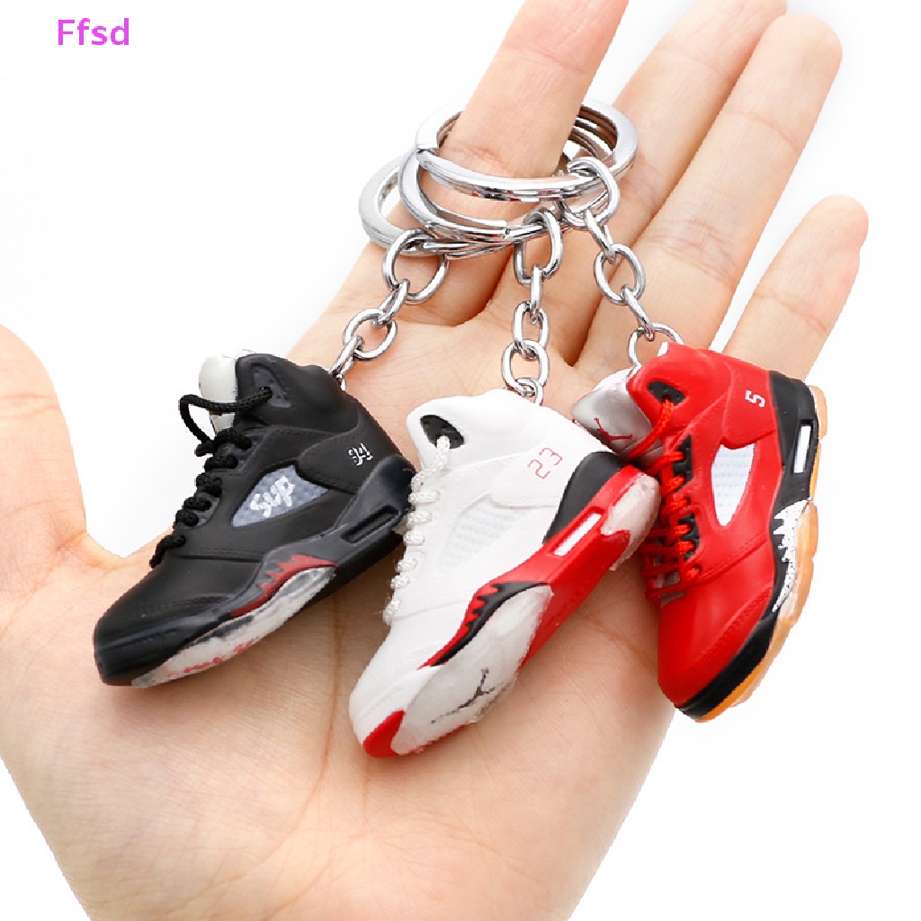 {Ffsd} Móc Khóa Điện Thoại / Chìa Khóa Hình Giày Thể Thao Mini Tinh Tế Làm Quà Lưu Niệm *