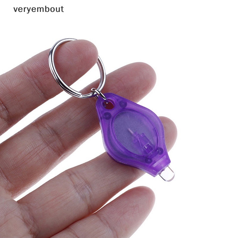 Móc Khóa Đèn Pin LED Mini Tiện Dụng Khi Đi Cắm Trại