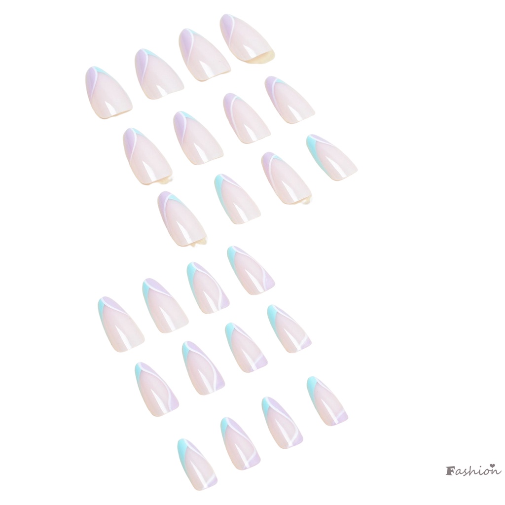 Móng Tay Giả Bền Và Không Dễ Trầy Xước