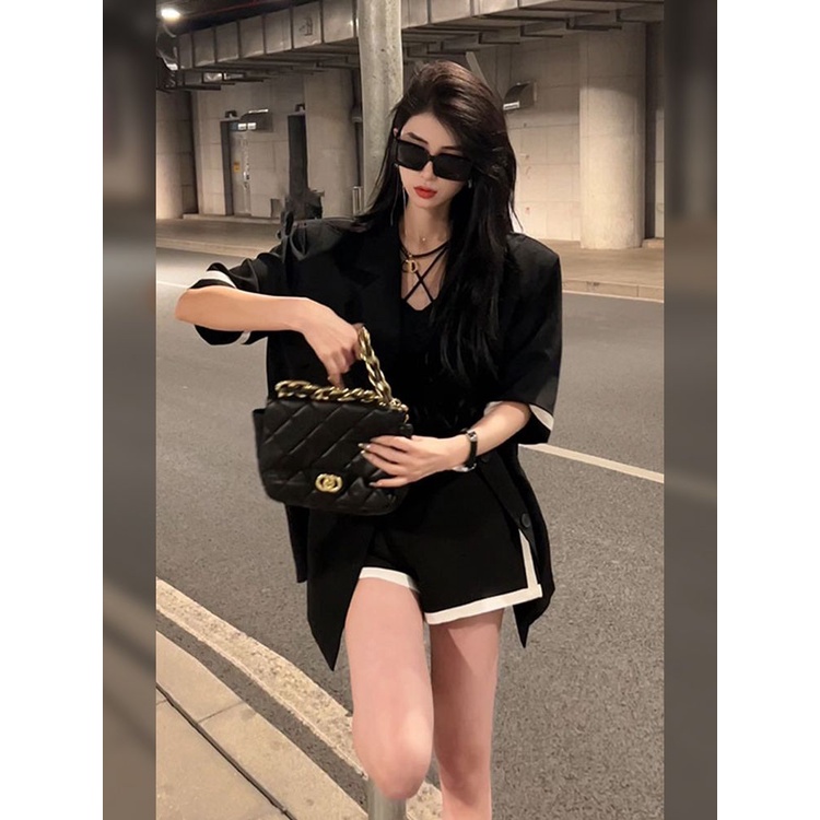 Set Áo Khoác Vest Ngắn Tay Và Quần Short Lưng Cao Phong Cách Mới Cho Nữ