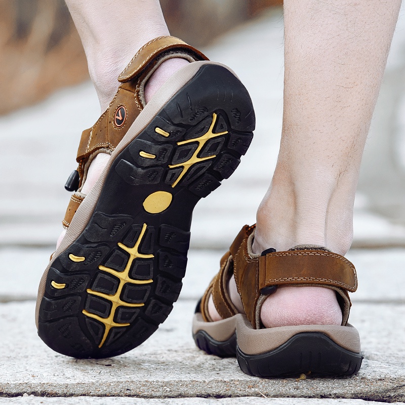 Giày sandal Bít Mũi Chống Trượt Thời Trang Đi Biển Cho Nam