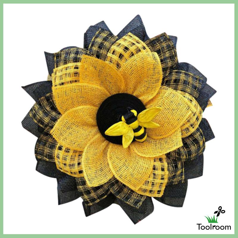 Vòng Hoa Lò Xo Treo Phía Trước Trang Trí Tiệc Cưới