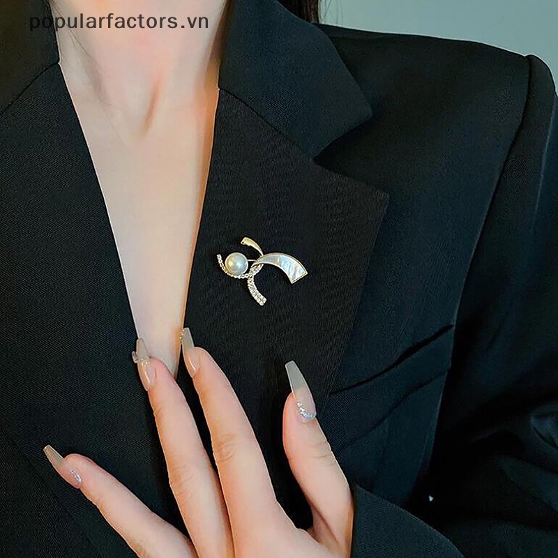 Ghim Cài Áo Hình Trái Tim Đính Đá Thời Trang