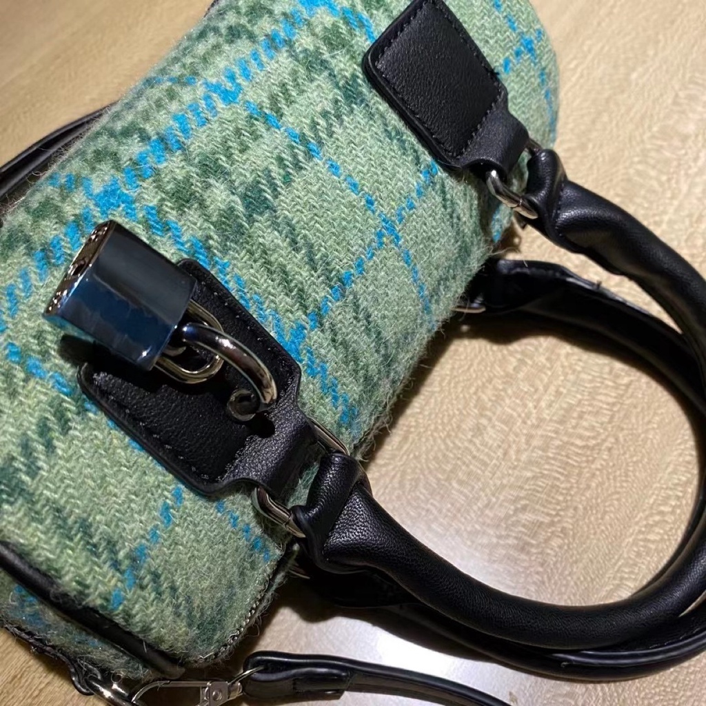 Túi Xách Tròn Đeo Chéo Nhỏ Nhắn Sọc Caro Màu Tương Phản Thời Trang Cho Nữ