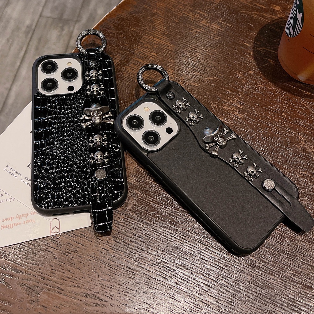 Ốp Điện Thoại Da Màu Đen Họa Tiết Đầu Lâu Kiểu Cao Bồi Có Dây Đeo Cổ Tay Cho iPhone 14ProMax 13 12 11 XSMax XR 7P