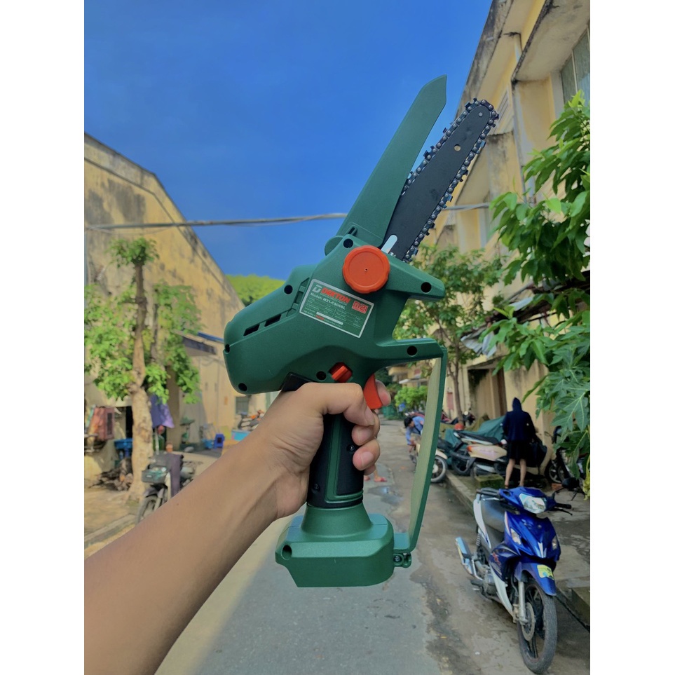 Máy cưa xích dùng pin DEKTON M21-CS06BL sử dụng chân pin thông dụng m21 GIÁ TỐT CHẤT LƯỢNG cm