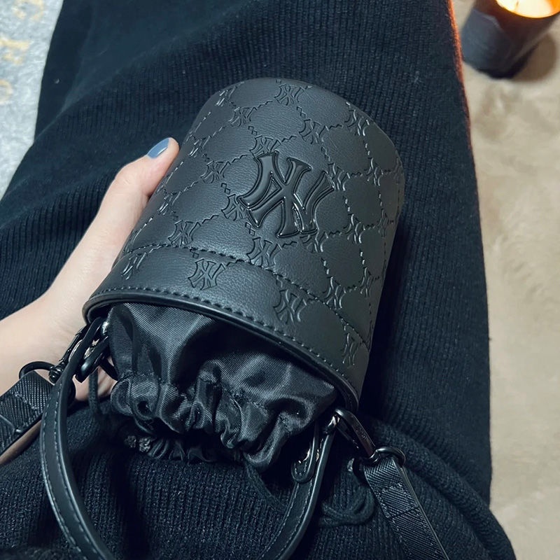 Túi Xách Bucket Mini Dây Rút Thời Trang Cho Nữ