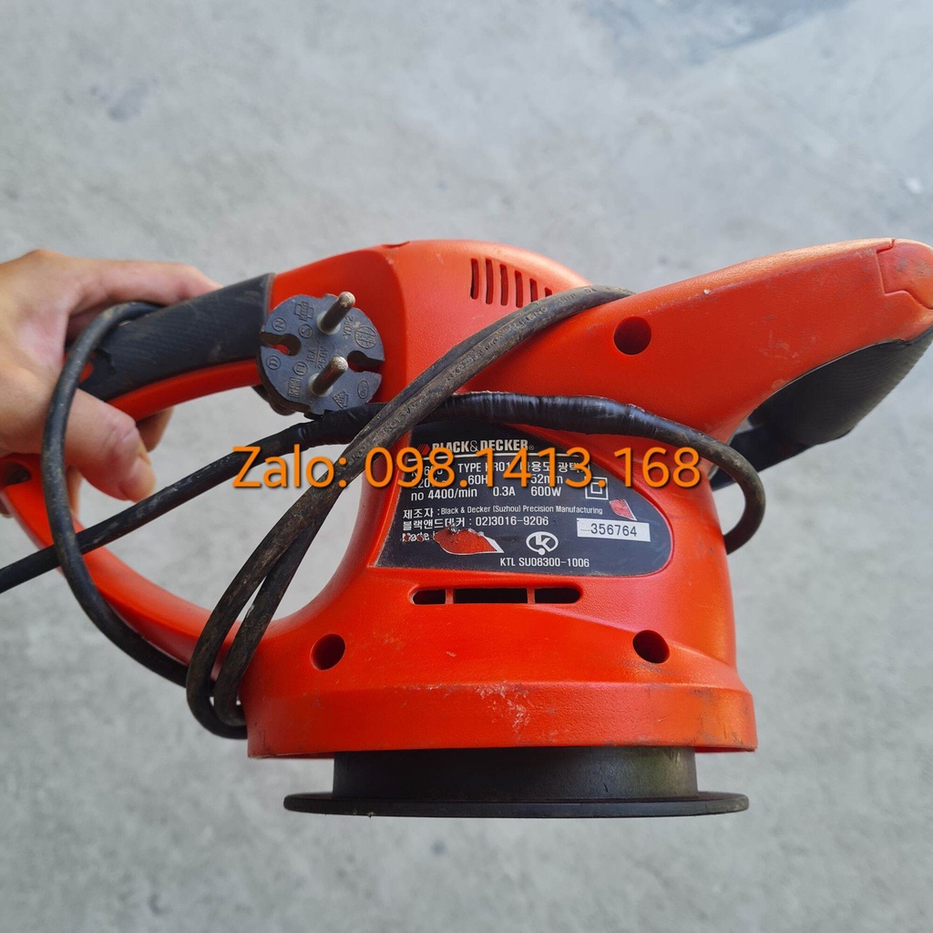 Máy đánh bóng ô tô 60W Black & Decker - Hàng hãng 100% - KP600 - TYPE KR01