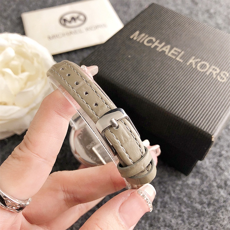 Đồng Hồ Quartz Nữ Dây Da MKS