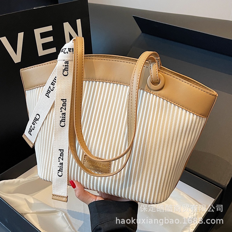 DUOLA  túi xách tote túi Túi Xách Đeo Chéo Nữ túi vải 2023 new  Cái mới Korean Style Thời trang Comfortable L91TN4A 37Z230911