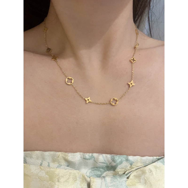 Vòng cổ Titan Mạ VàNg 18K HìNh Ngôi Sao Xinh XắN