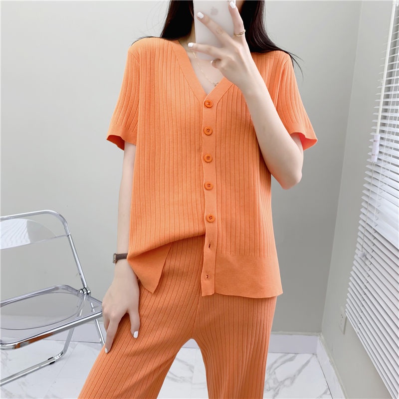 Set Áo Khoác Cardigan Ngắn Tay Cổ Chữ V + Quần Ống Rộng Dáng Suông Thời Trang Xuân Thu Phong Cách Mới Năm 2023