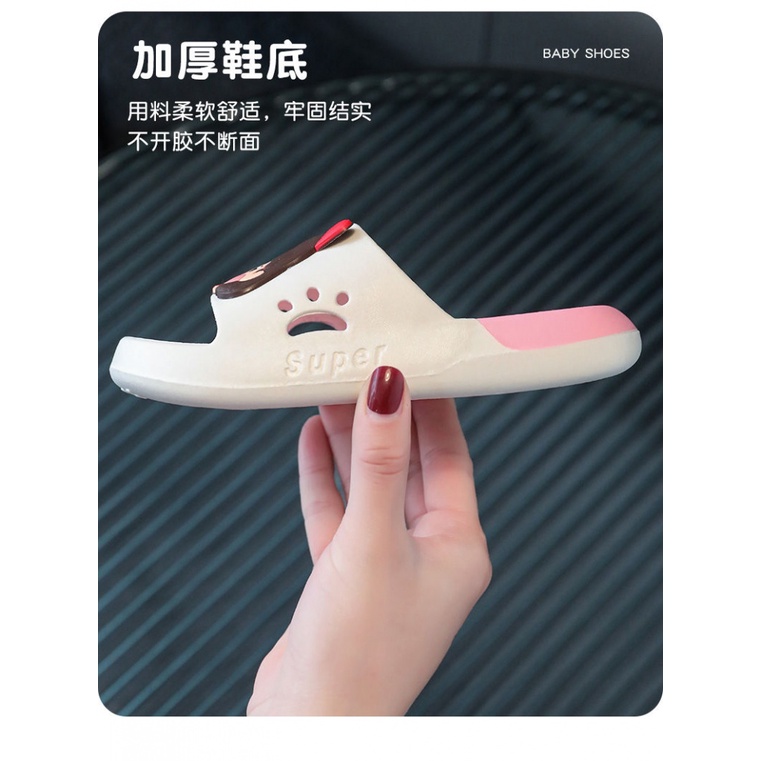 Dép Sandal Đế Mềm Thoải Mái In Họa Tiết Bướm Hoạt Hình Cho Bé Gái