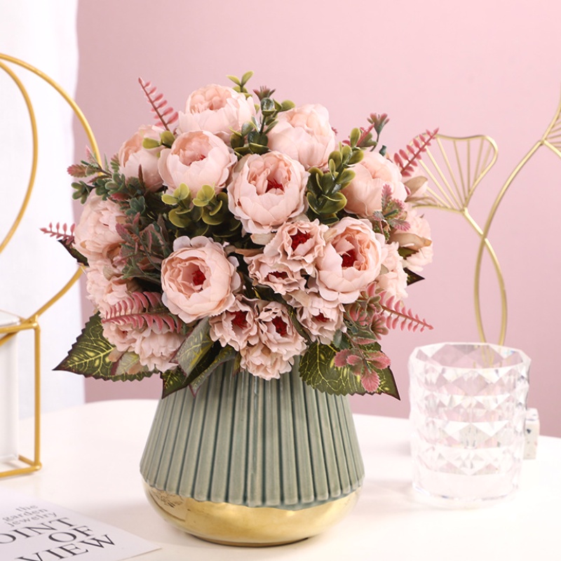 Bó Hoa Mẫu Đơn Giả Trang Trí Tiệc Cưới