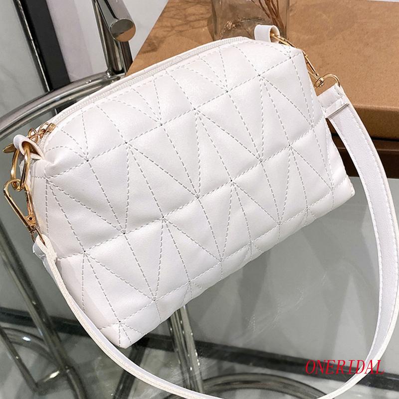 Túi Đeo Chéo Thêu Họa Tiết Hình Thoi Phối Dây Xích Thời Trang Cho Nữ