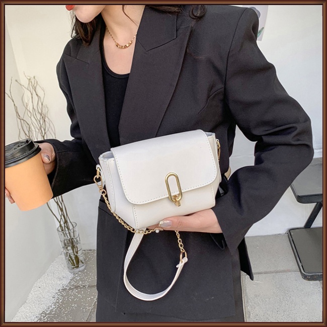 Túi Xách Da Pu Hình Vuông Có Khóa Nam Châm Phối Dây Xích Thời Trang Dự Tiệc