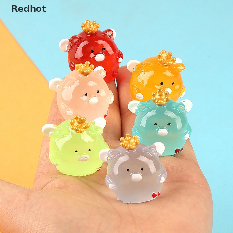 1 Mô Hình Chú Heo Đội Vương Miện Mini Bằng Nhựa Resin Phát Sáng Trang Trí Bảng Điều Khiển Xe Hơi