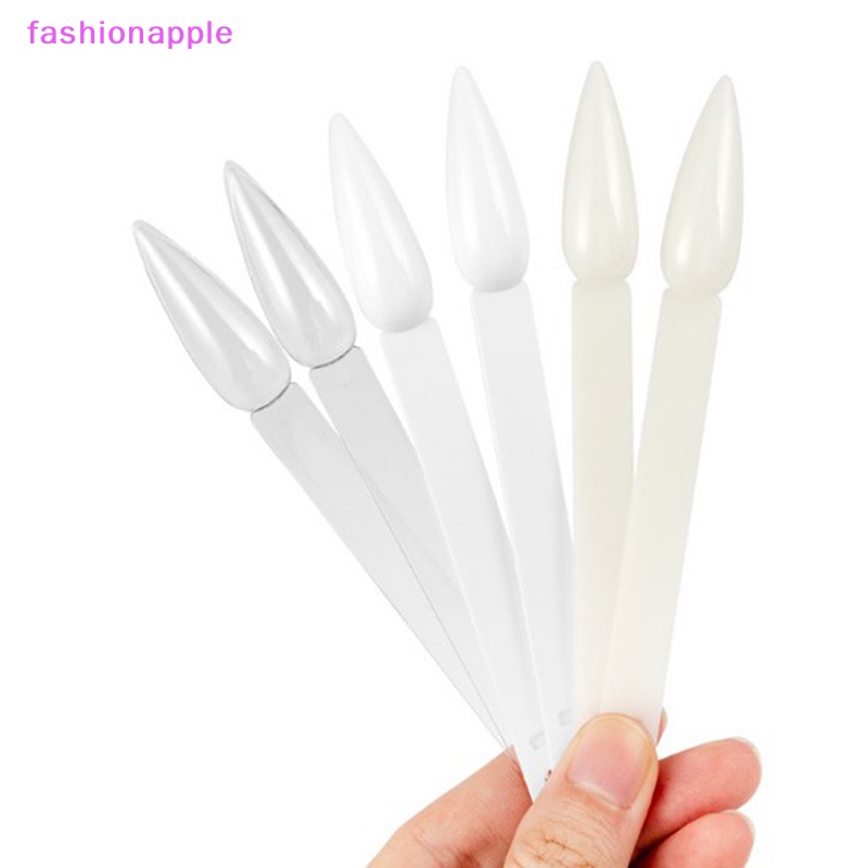 Set 40 Móng Tay Giả Hình Quạt Luyện Tập