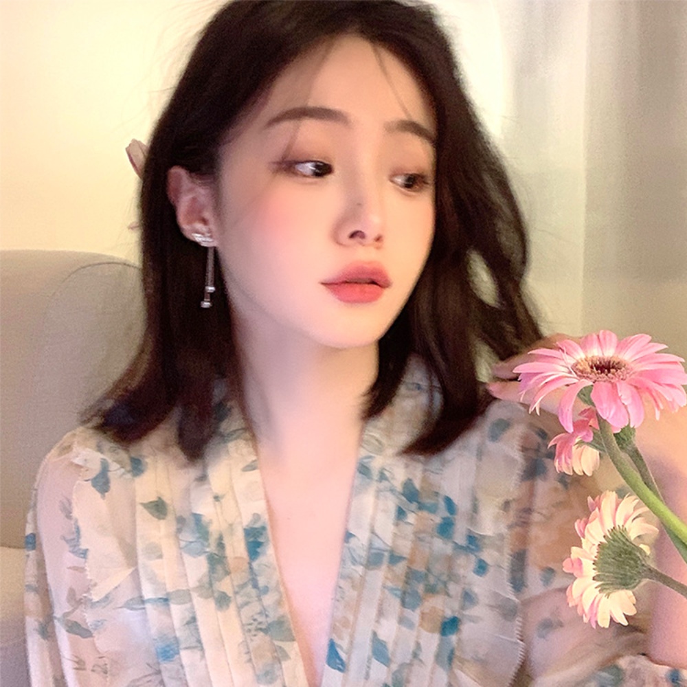 Đôi Bông Tai Dáng Dài Hình Bướm Thời Trang Mùa Hè Cho Nữ