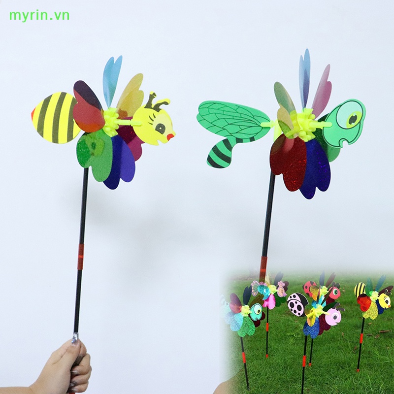 Chong Chóng Hình Con Ong Đính Kim Sa Trang Trí Sân Vườn