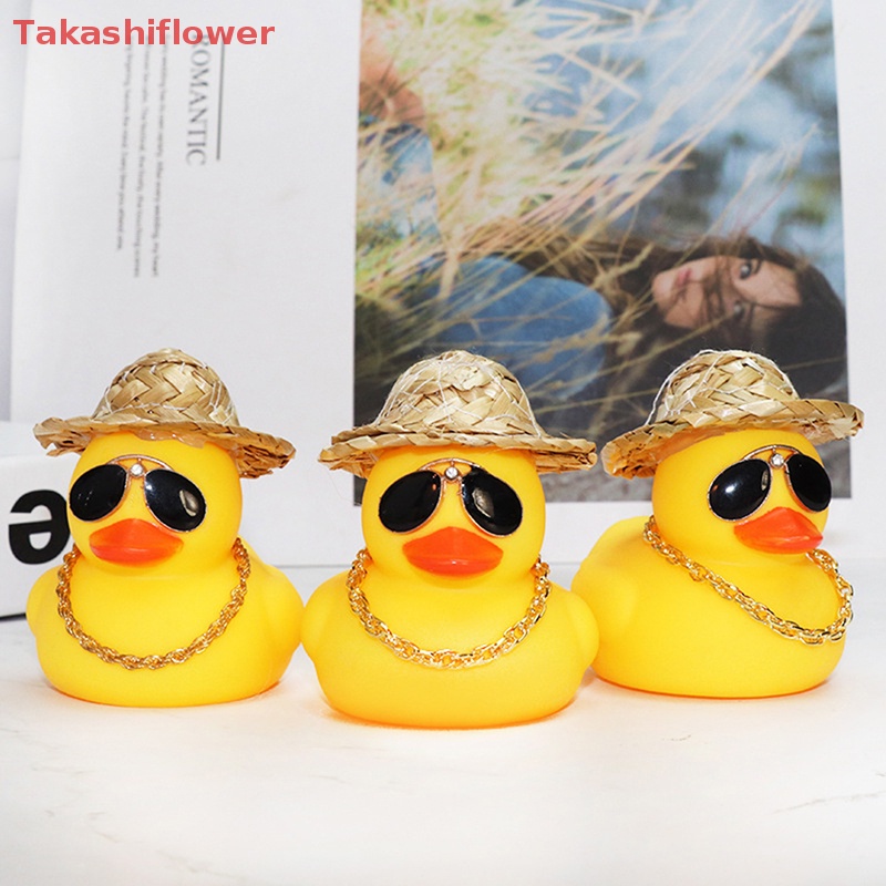 Chú Vịt Vàng Đội Mũ Rơm Trang Trí Nội Thất Xe Hơi