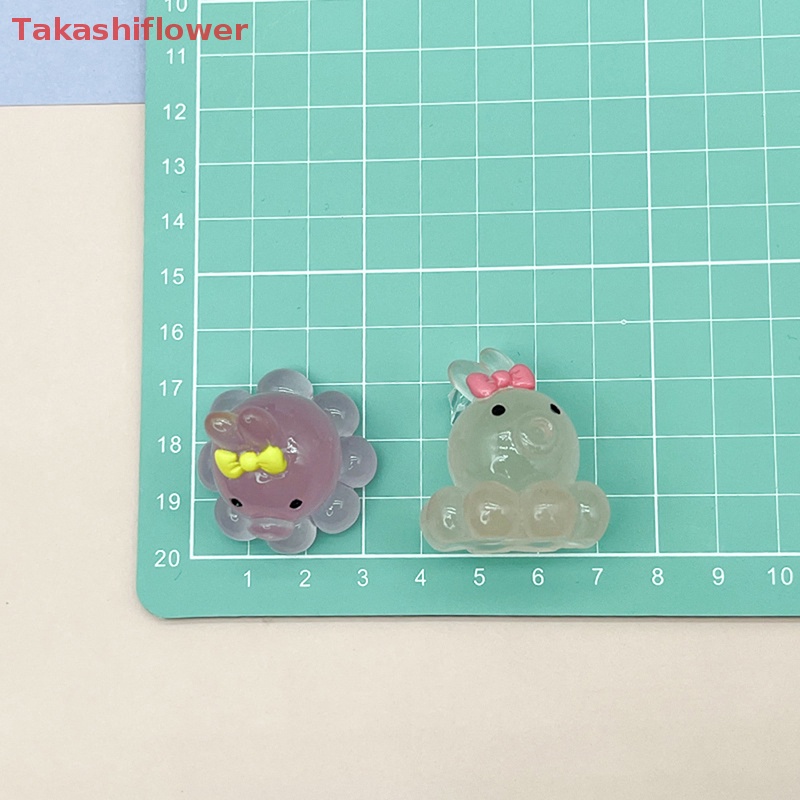 Set 2 Mô Hình Bạch Tuộc Mini Bằng Nhựa Phát Sáng Dùng Trang Trí Bảng Điều Khiển Xe Hơi