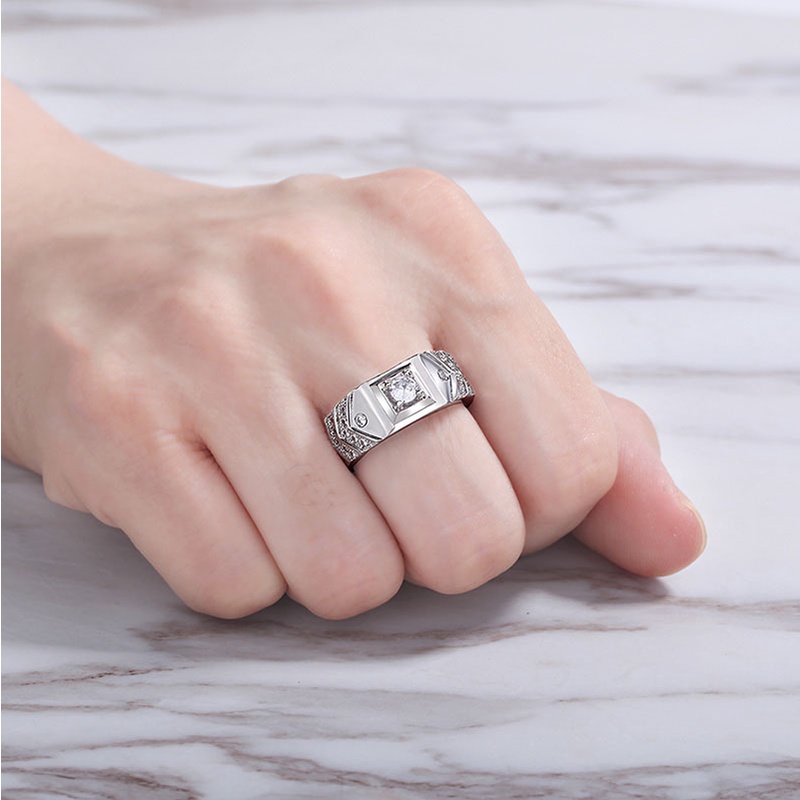 Nhẫn Thép Titan Đính Kim Cương Sang Trọng Cho Nam