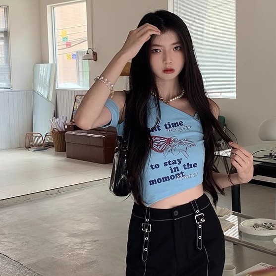 Áo Thun Ngắn Tay Trễ Vai In Họa Tiết Xinh Xắn Dành Cho Nữ