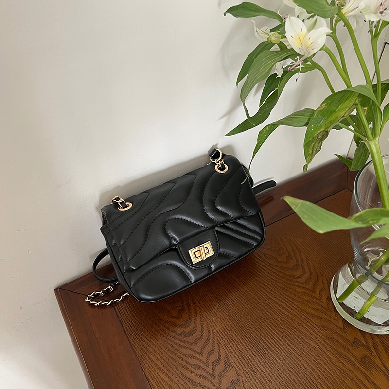 Túi Đeo Chéo Dây Xích Nhỏ Nhắn Thời Trang Dành Cho Nữ