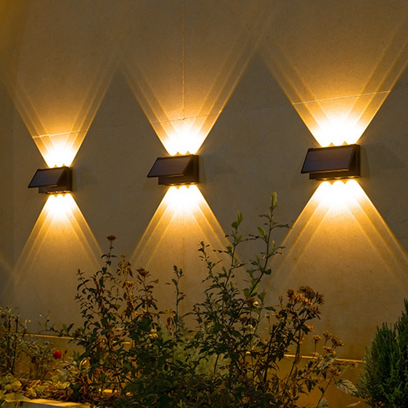 1 Bộ Đèn LED Năng Lượng Mặt Trời Gắn Tường Chống Nước Màu Đen Cho Hành Lang