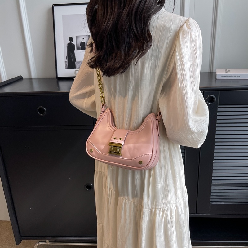 Túi Xách Tay Phối Dây Xích Dễ Phối Đồ Phong Cách Hàn Quốc Thời Trang Dành Cho Nữ