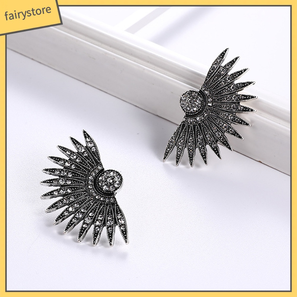 Bông Tai Hình Cánh Vỏ Sò Đính Đá Sang Trọng