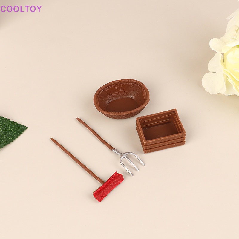 Set 4 Mô Hình Các Dụng Cụ Nông Trại Mini Trang Trí Nhà Búp Bê