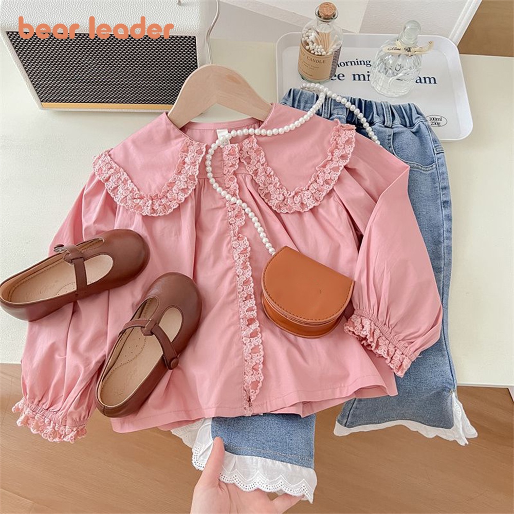 BEAR LEADER Set Đồ Mùa Hè 2 Món Gồm Áo Sơ Mi Tay Dài Cổ Búp Bê Màu Hồng + Quần Jeans Viền Hoa Màu Trơn Cho Bé Gái 2-6 Tuổi