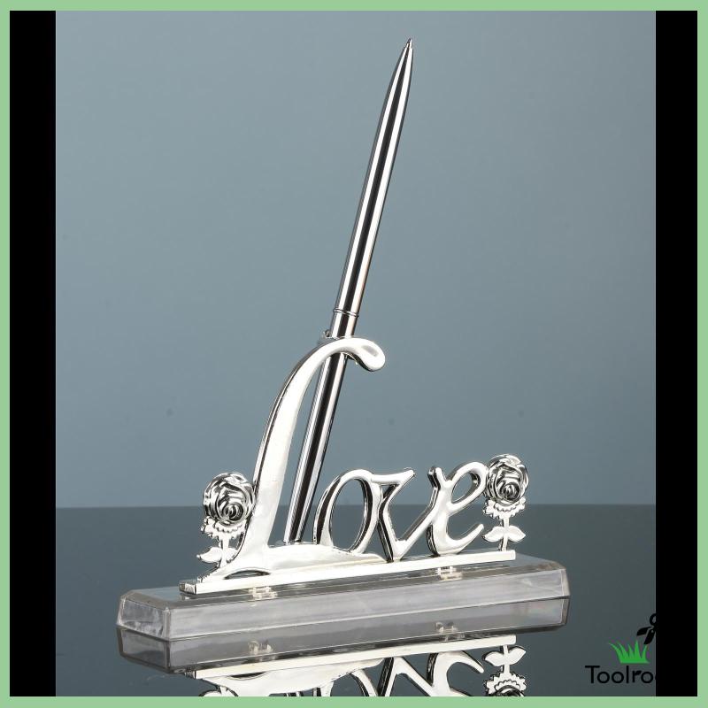 Bộ Bút Ký Tên Với Giá Đỡ Mạ Vàng Dùng Cho Tiệc Cưới