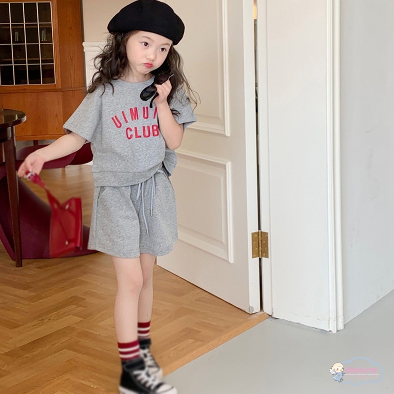 Bộ Đồ Thể Thao 2 Món Áo Tay Ngắn Phối Quần Short Vải Cotton In Chữ Thời Trang Chất Lượng Cao Cho Bé Gái