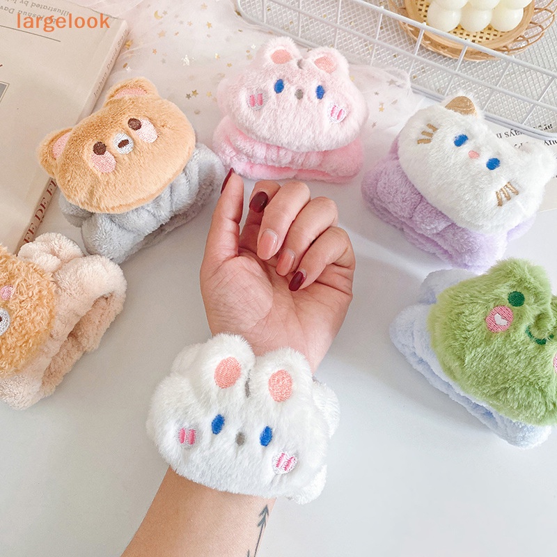 Bộ 2 Khăn Lau Mặt / Cổ Tay Bằng Sợi Micro Chống Thấm Nước / Bụi Bẩn Họa Tiết Hoạt Hình Dễ Thương Tiện Dụng