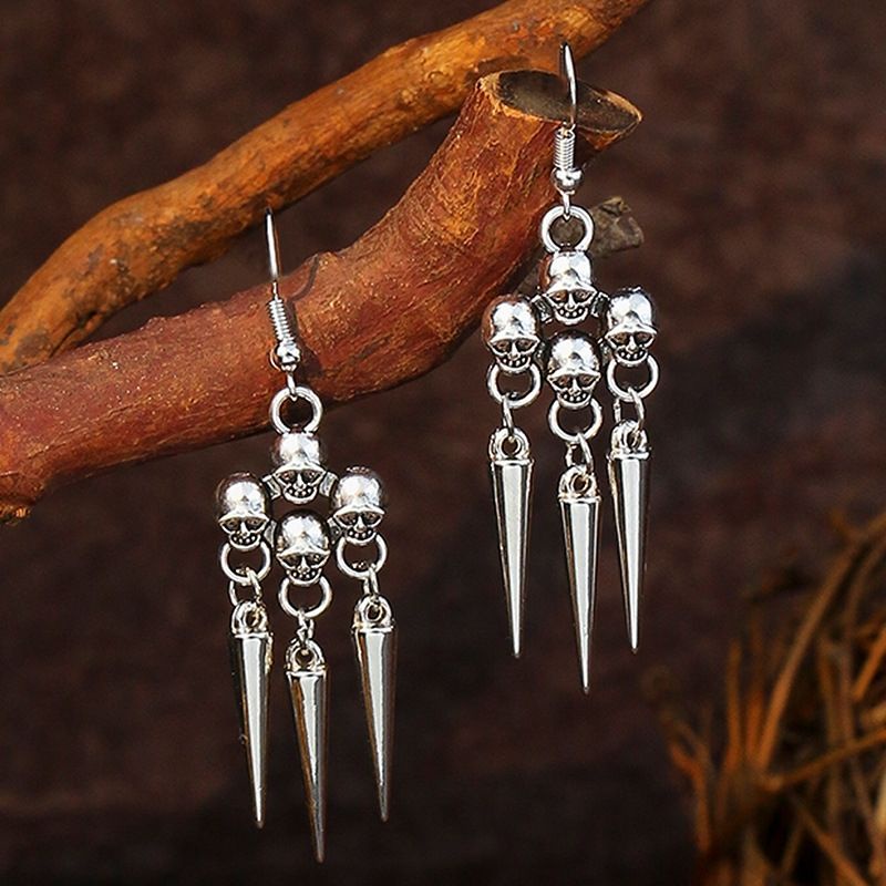 Bông Tai Đinh Tán Hình Đầu Lâu Kinh Dị Phong Cách Halloween