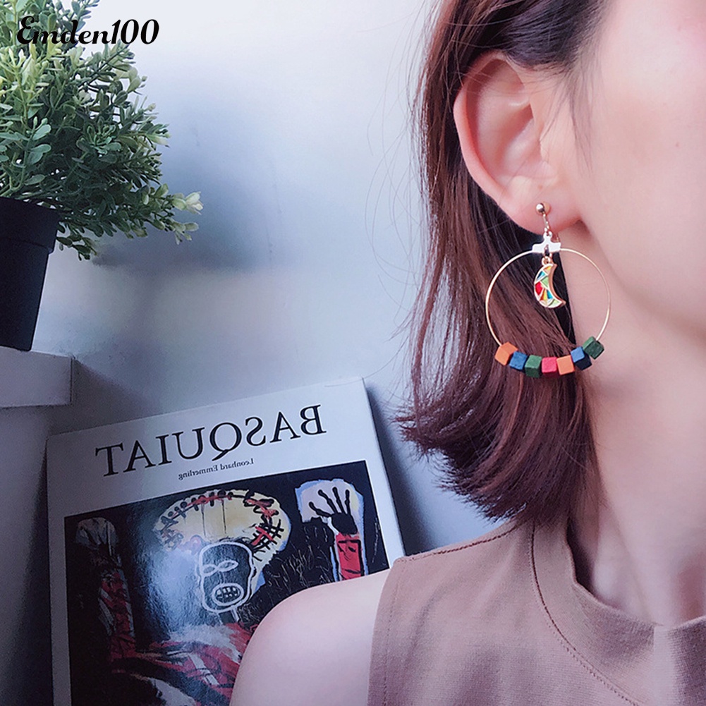 Đôi Khuyên Tai Dài Bản Tròn Gắn Mặt Trăng Thời Trang Cho Nữ