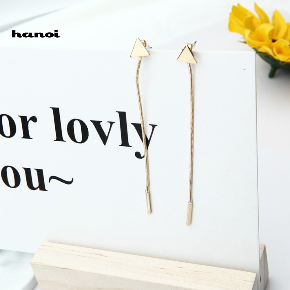 Đôi Khuyên Tai Dài Gắn Núm Tua Thời Trang Cho Nữ