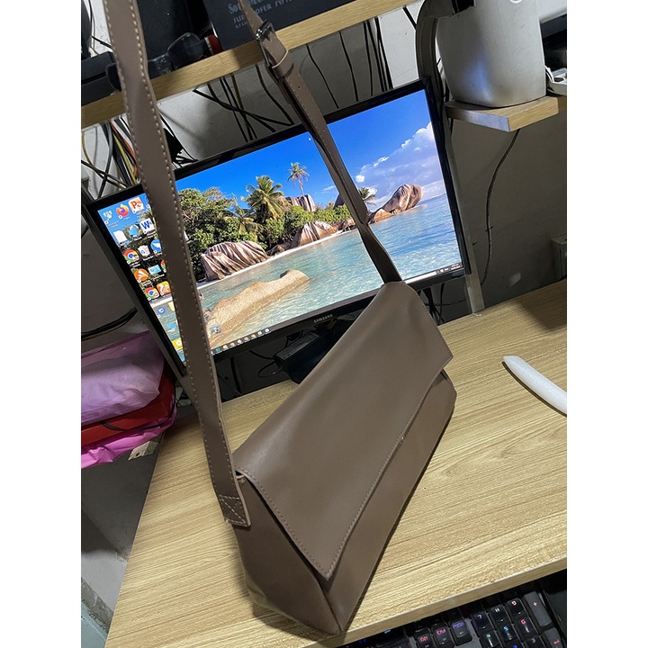 Túi đeo chéo nam nữa nam hàn trơn da mềm dẻo Treetwwin GSR 23 [Có sẵn]