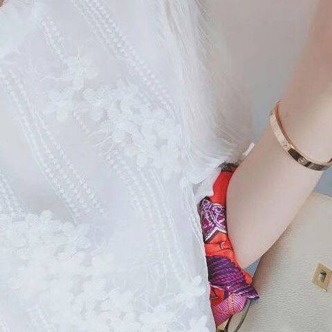 Áo Sơ Mi Chiffon Tay Dài Cổ Tròn Thêu Họa Tiết Phong Cách Retro Thời Trang Xuân Thu Mới Cho Nữ