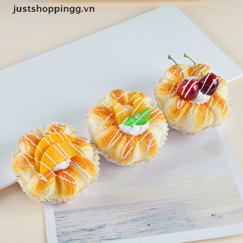 1 Mô Hình Bánh Cupcake Sống Động Như Thật