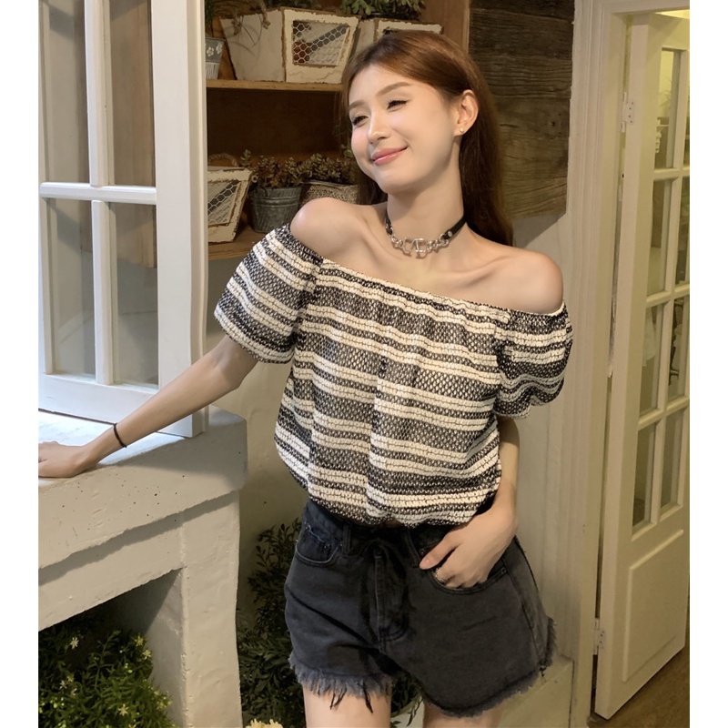 Áo Thun Tay Ngắn Dáng Rộng Cổ Phẳng Họa Tiết Kẻ Sọc Cho Nữ