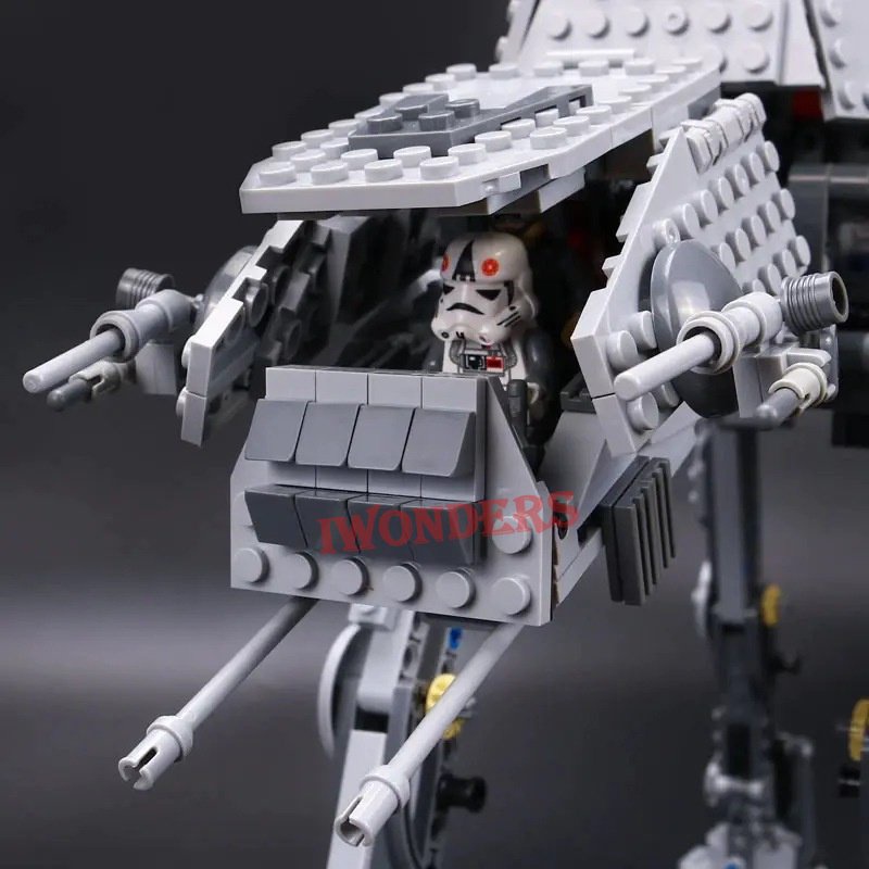 Đồ chơi trẻ em Lắp Ráp Mô Hình Nhân Vật AT-AT Razor Crest Millennium Falcon X- wing 2023