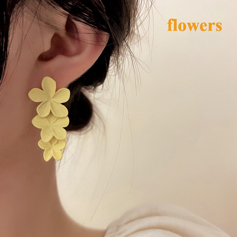 Đôi Bông Tai Hình Hoa Xinh Xắn Dành Cho Nữ