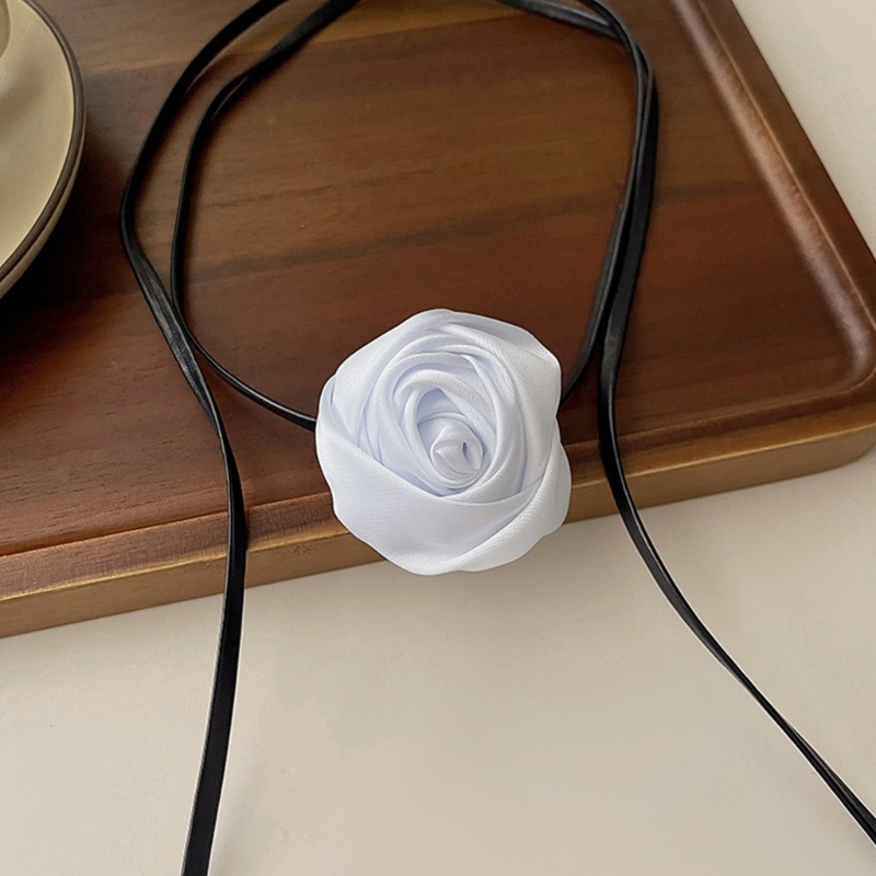 Vòng Cổ Choker Mặt Hoa Hồng Đơn Giản