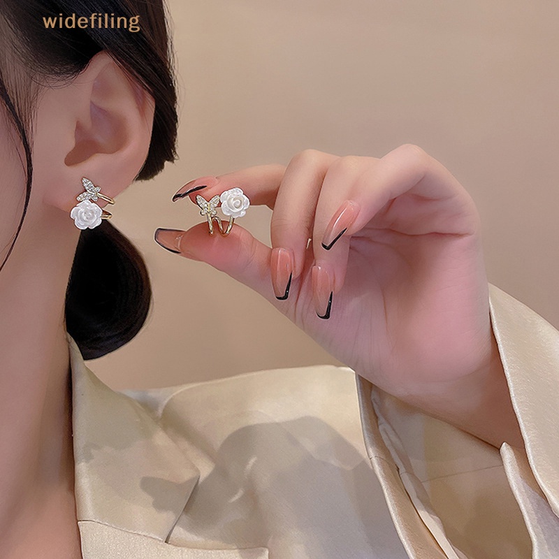 Bông Tai Hình Cánh Bướm Và Hoa Dễ Thương Thời Trang Cho Nữ